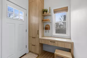 32 Columbia St, Brookline, MA 02446 - Photo 19