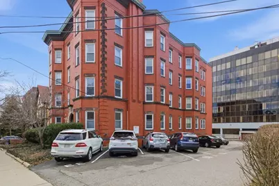 18 Centre St #304, Cambridge, MA 02139 - Photo 19