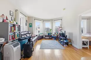18 Centre St, Cambridge, MA 02139 - Photo 5