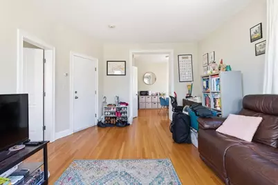 18 Centre St #304, Cambridge, MA 02139 - Photo 5