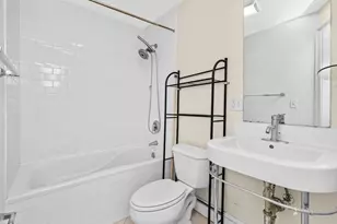18 Centre St, Cambridge, MA 02139 - Photo 11