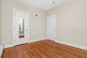 18 Centre St, Cambridge, MA 02139 - Photo 13