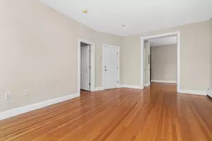18 Centre St, Cambridge, MA 02139 - Photo 5