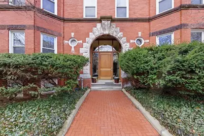 18 Centre St #304, Cambridge, MA 02139 - Photo 1