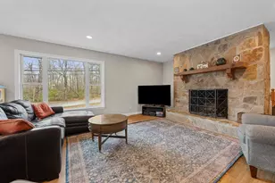 78 Asnebumskit Rd, Paxton, MA 01612 - Photo 9