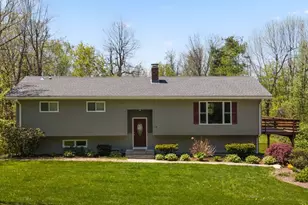 78 Asnebumskit Rd, Paxton, MA 01612 - Photo 1
