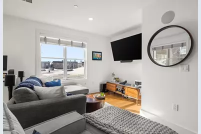 1 Leonard Pl #3, Boston, MA 02127 - Photo 19