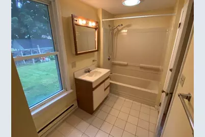 57 Chestnut Street #1R, Northampton, MA 01060 - Photo 11