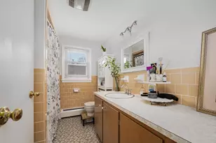 98 Gloucester St, Providence, RI 02908 - Photo 27