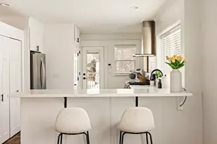 11 Hillview Ave, Boston, MA 02131 - Photo 29