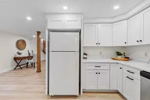 75 Page Rd, Bedford, MA 01730 - Photo 17