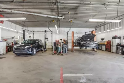 560 River St, Haverhill, MA 01832 - Photo 5