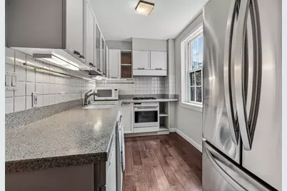 7 Primus Avenue #11, Boston, MA 02114 - Photo 5