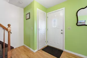 1731 S East St, Amherst, MA 01002 - Photo 5