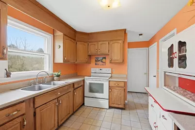 1731 S East Street, Amherst, MA 01002 - Photo 11