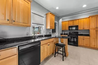 29-31 Middlesex St #1, Chelmsford, MA 01863 - Photo 5