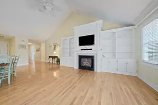 43 Sandtrap Cir, Weymouth, MA 02190 - Photo 5