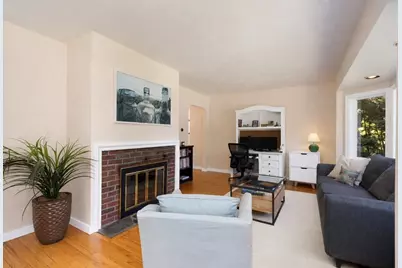 31 Chief Justice Cushing Hwy, Hingham, MA 02043 - Photo 3