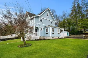 92 Greenwood St, Melrose, MA 02176 - Photo 3