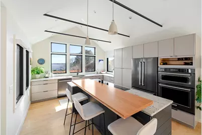 542 River Rd, Westport, MA 02790 - Photo 17