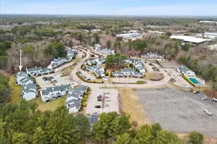 21 Alcott Cir, Taunton, MA 02780 - Photo 3