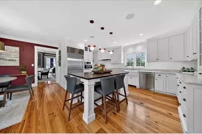 33 Lincoln St, Hingham, MA 02043 - Photo 3