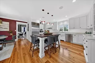 33 Lincoln St, Hingham, MA 02043 - Photo 3