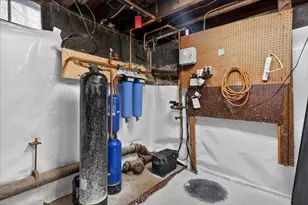 33 Lincoln St, Hingham, MA 02043 - Photo 35