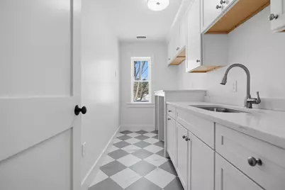 1 Plymouth Rd, Winchester, MA 01890 - Photo 25