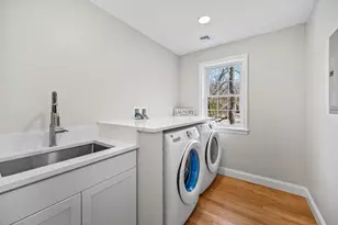 1568 Washington St, Braintree, MA 02184 - Photo 23