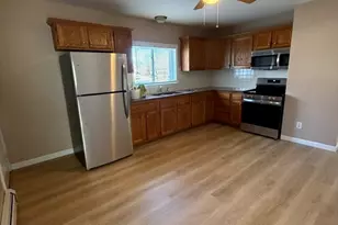 32 Pond St, Attleboro, MA 02703 - Photo 5