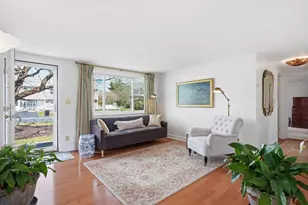 19 Brookfield Cir, Framingham, MA 01701 - Photo 7