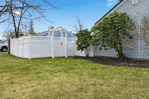 19 Brookfield Cir, Framingham, MA 01701 - Photo 39