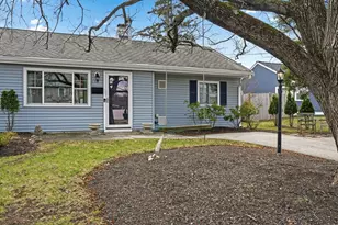 19 Brookfield Cir, Framingham, MA 01701 - Photo 5