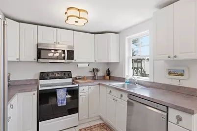 19 Brookfield Circle, Framingham, MA 01701 - Photo 17