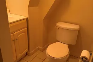 87 Chestnut St, Gardner, MA 01436 - Photo 3