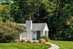 40 Pleasant St, Wenham, MA 01984 - Photo 23