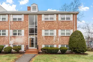 80 Edgelawn Ave, North Andover, MA 01845 - Photo 19