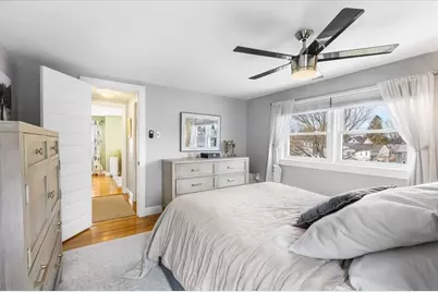 10 Earnshaw St, Boston, MA 02132 - Photo 19