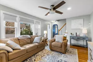 10 Earnshaw St, Boston, MA 02132 - Photo 5