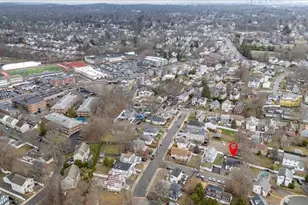 10 Earnshaw St, Boston, MA 02132 - Photo 35