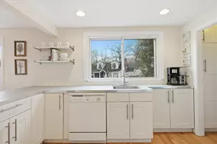 9 Pinewood Ave, Beverly, MA 01915 - Photo 13