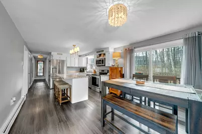 10 Third, Amesbury, MA 01913 - Photo 3