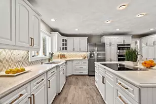 2 Deerberry Ln, Andover, MA 01810 - Photo 7