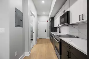 872 Broadway, Somerville, MA 02144 - Photo 3