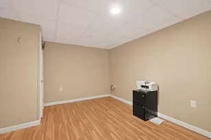 1187 S Precinct St, Taunton, MA 02718 - Photo 27