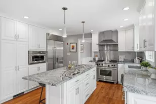 11 Alison Way, Andover, MA 01810 - Photo 5
