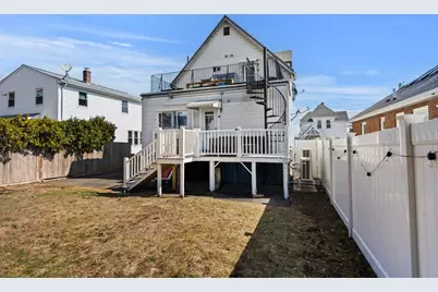 18 Hancock St, Revere, MA 02151 - Photo 5