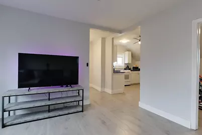 6 Kendall St, Methuen, MA 01844 - Photo 5