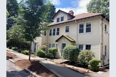 28 Beaconsfield Rd #1, Brookline, MA 02445 - Photo 3